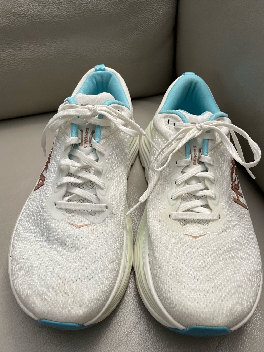 Hoka Gaviota 5 White Running Shoes with Rose Gold Logo Sz.9.5